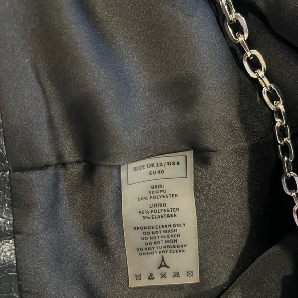 Manière de Voir Black Wrap Skirt w/ Silver Chain Belt | Size US 8, NWT - Picture 7 of 10